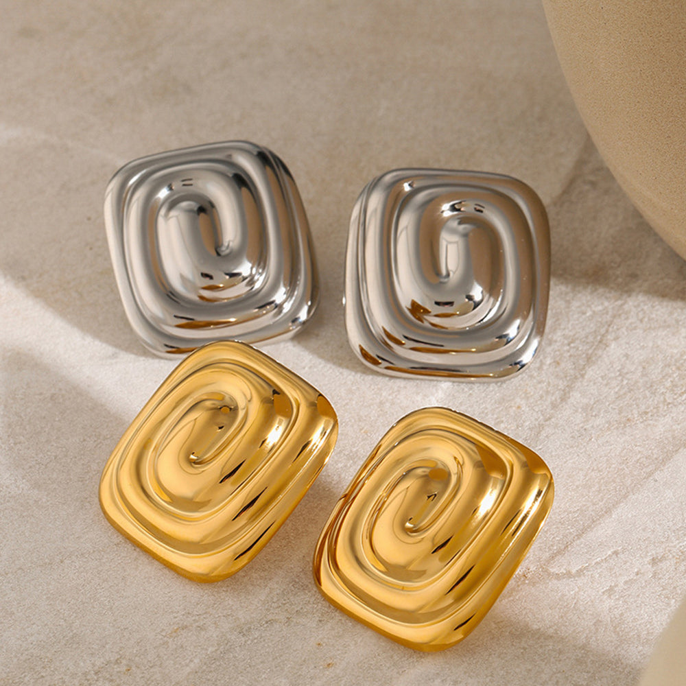Golden Labyrinth Studs: