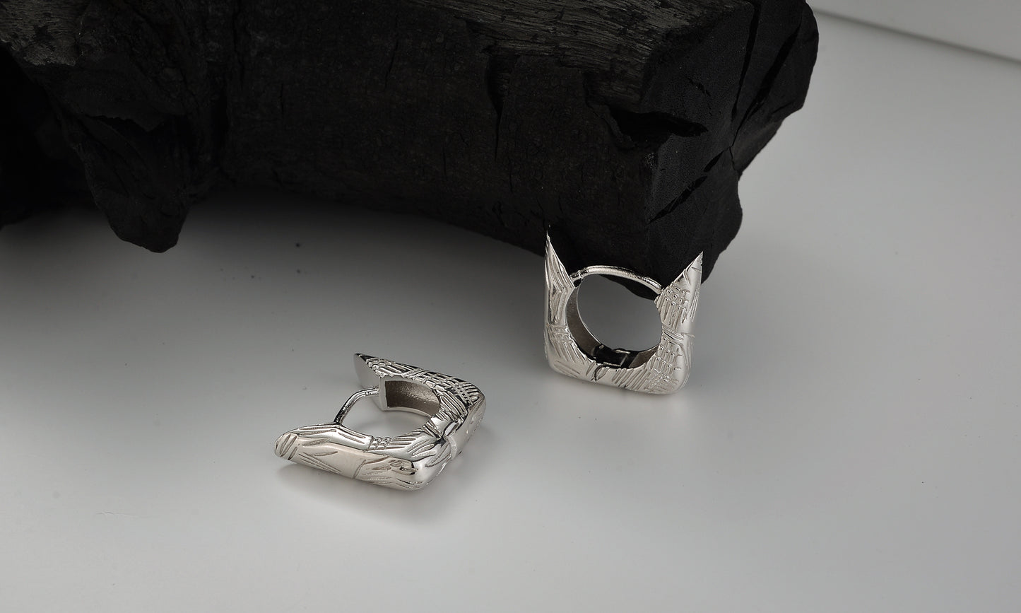 Sterling Silver Irregular Crack Texture Earrings