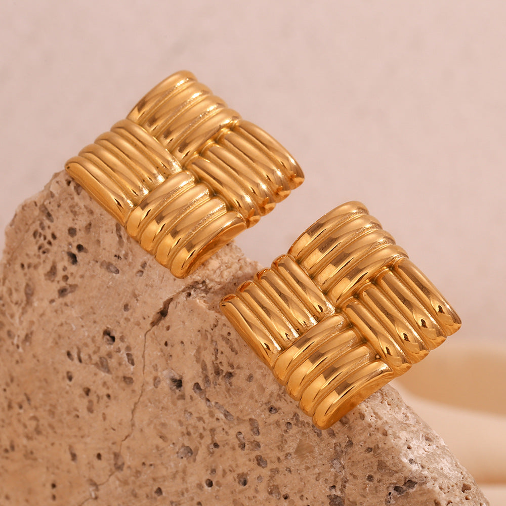 Chic Gold Knots